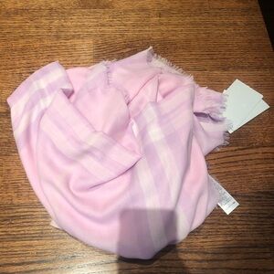 Burberry - Lightweight Wide Check Wool Scarf Fondant